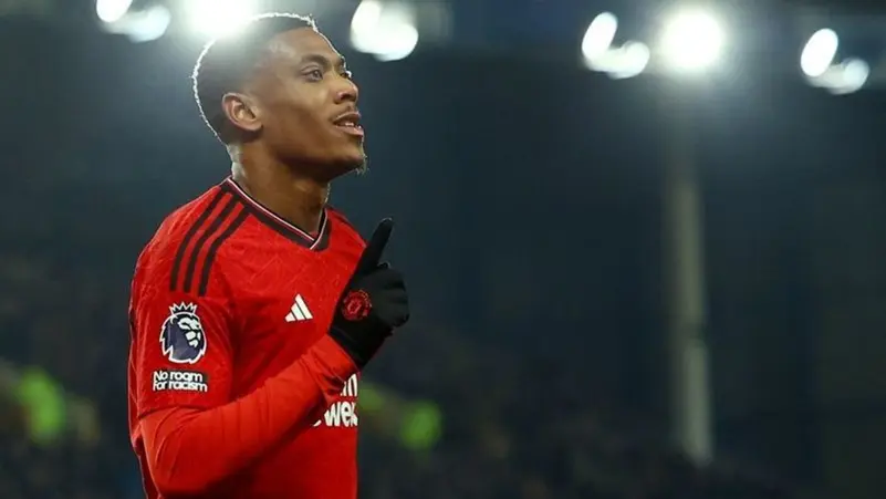 Martial bids an emotional farewell to Manchester United